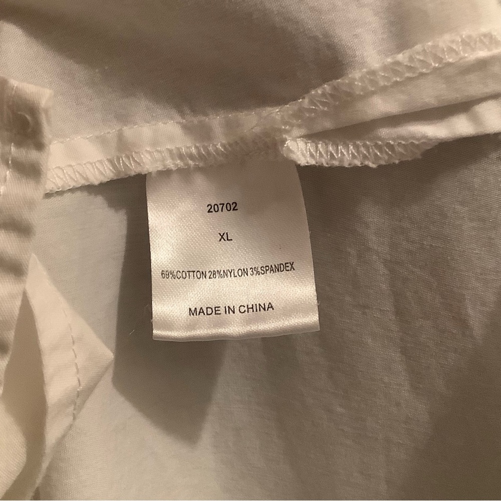 TravelSmith White Embroidered Tunic Top - Picture 7 of 7
